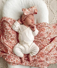 Blossom jersey swaddle & bow set